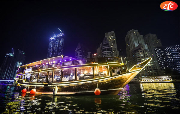 Royal Dinner Cruise Dubai Water Canal