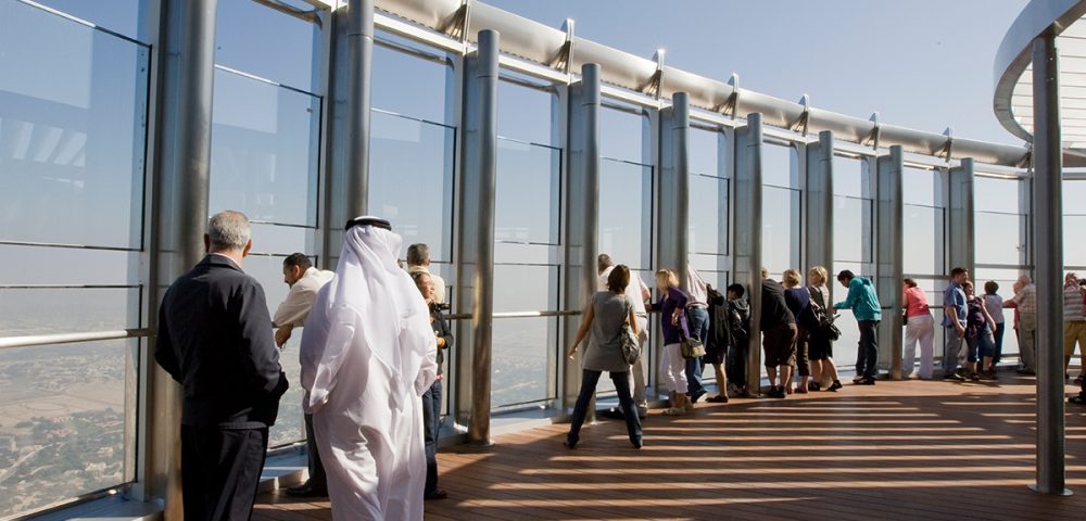 Burj Khalifa 124/125 Floor + Dubai Aquarium & Underwater Zoo
